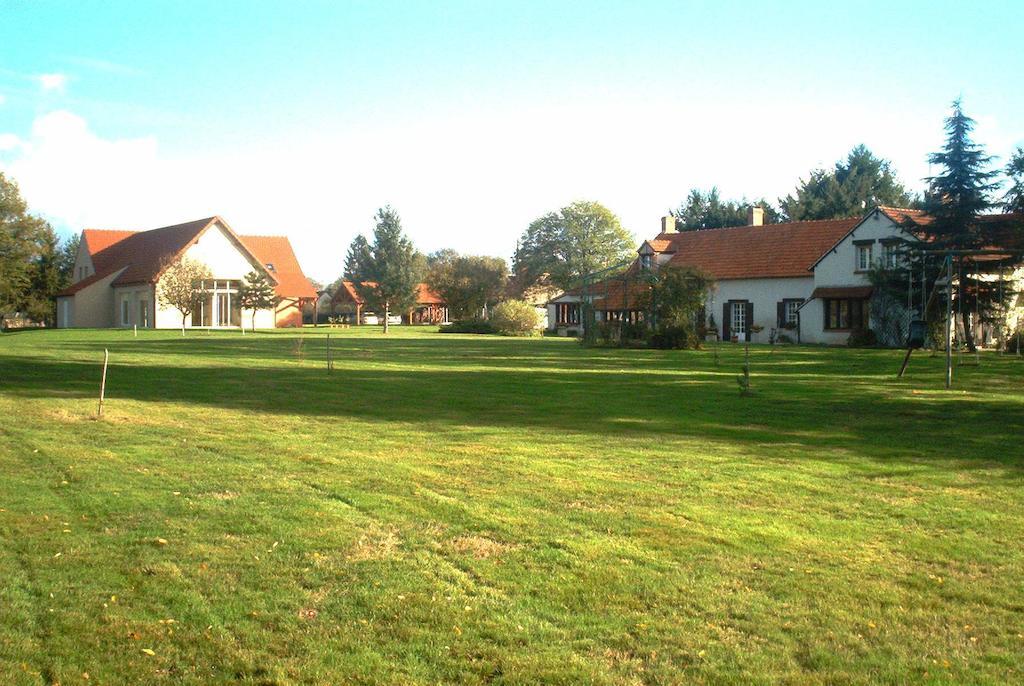 Bed and Breakfast Althaea La Ferté-Saint-Cyr Exterior foto