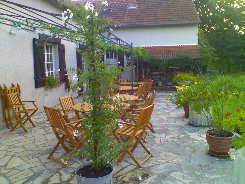 Bed and Breakfast Althaea La Ferté-Saint-Cyr Exterior foto
